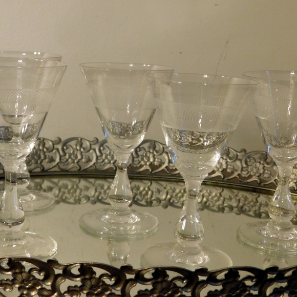 Cordial /Liquor Glasses Etched Vintage Set 5 - Picture 2 of 4